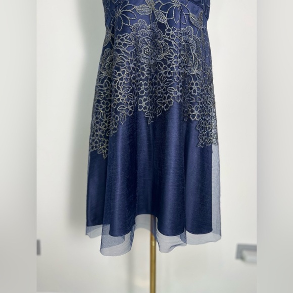 Tahari Arthur Levine Gold Floral Bodice Navy Blue Tulle Dress Size 14 Fit Flare - Picture 5 of 16